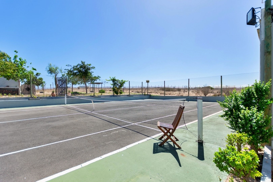 13 Bedroom Property for Sale in Olifantskop Western Cape